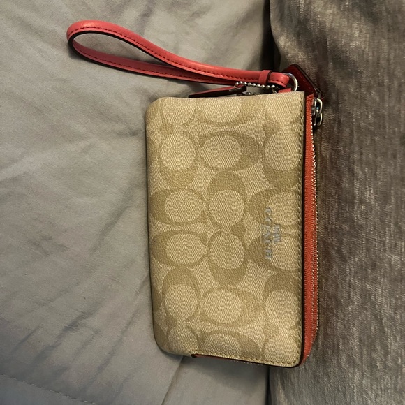 Wristlet Coach Wallet - Picture 1 of 2